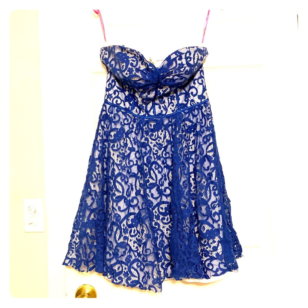 Betsy Johnson blue white lace skater dress
